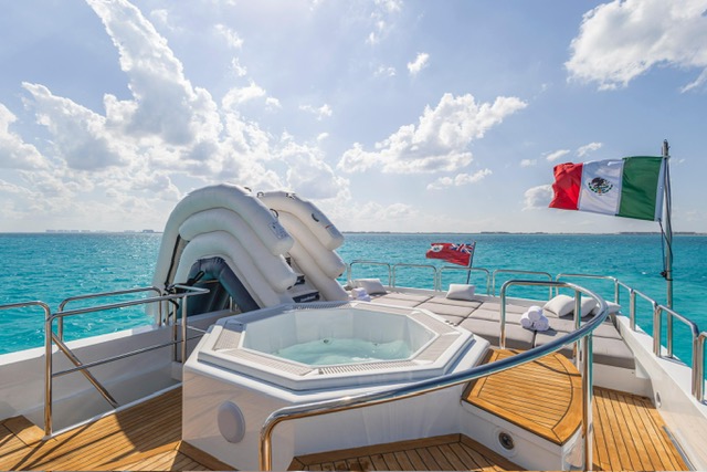 Mega yacht with jacuzzi and water slide in Cancun