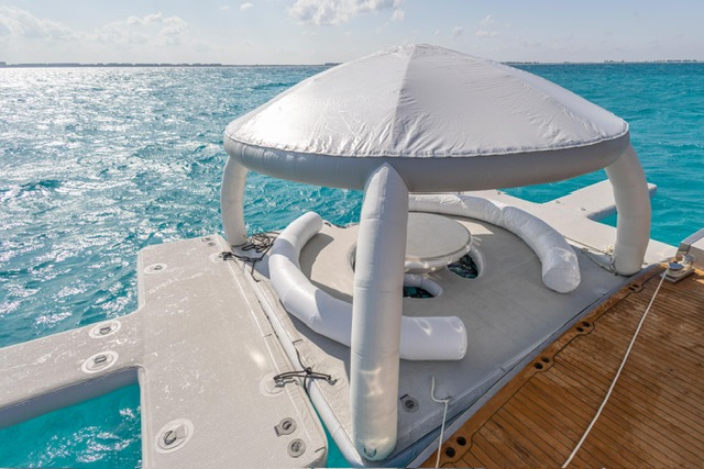 Mega yacht with inflatable floats in Cancun
