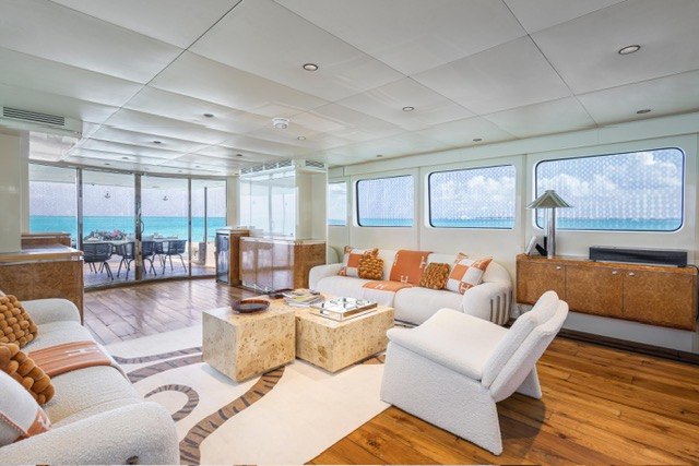 Salon and dining room of the 115 ft yacht