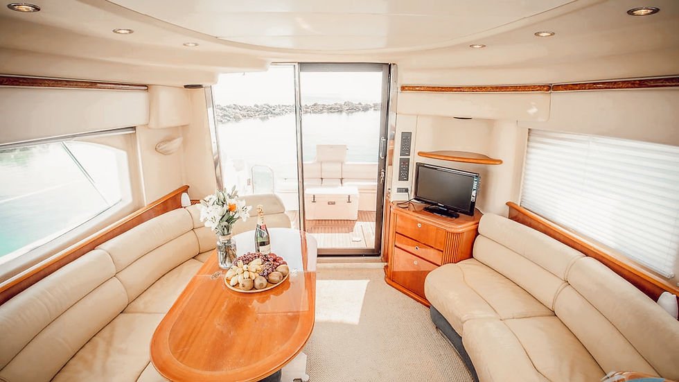 Riviera Maya yacht rentals - AZIMUT 42 interior
