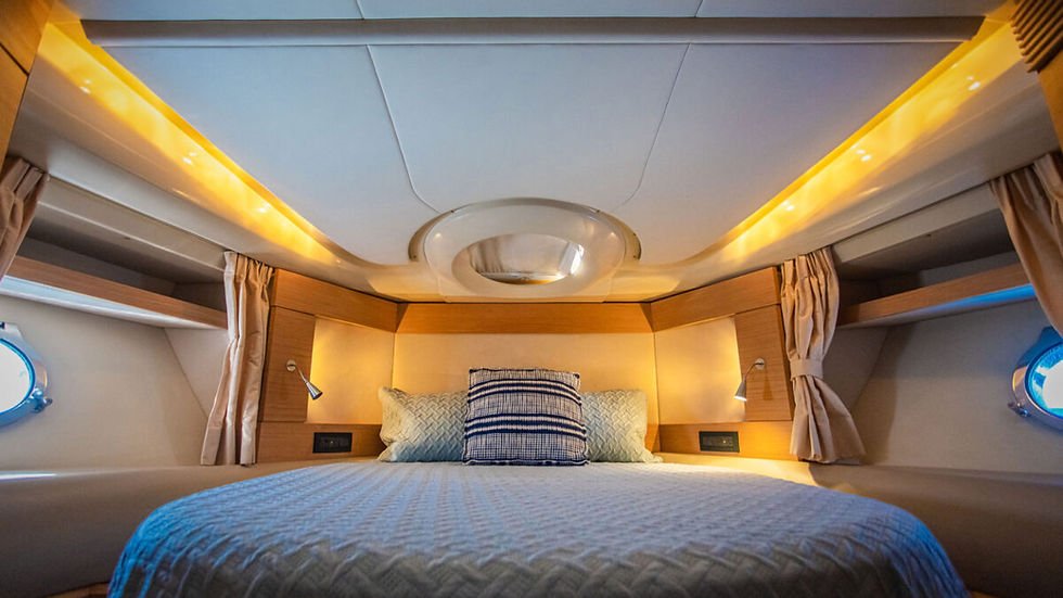 Riviera Maya yacht rentals - AZIMUT 43 bedroom
