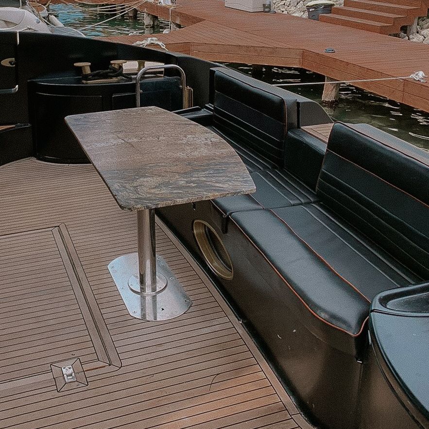 Stern of the Azimut 58 in Cancun