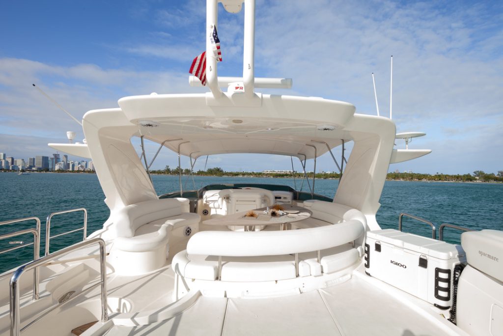 Flybridge of the Azimut 80 in Cancun