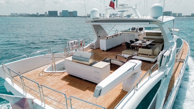 Aerial view of the Azimut 95 flybridge BBQ