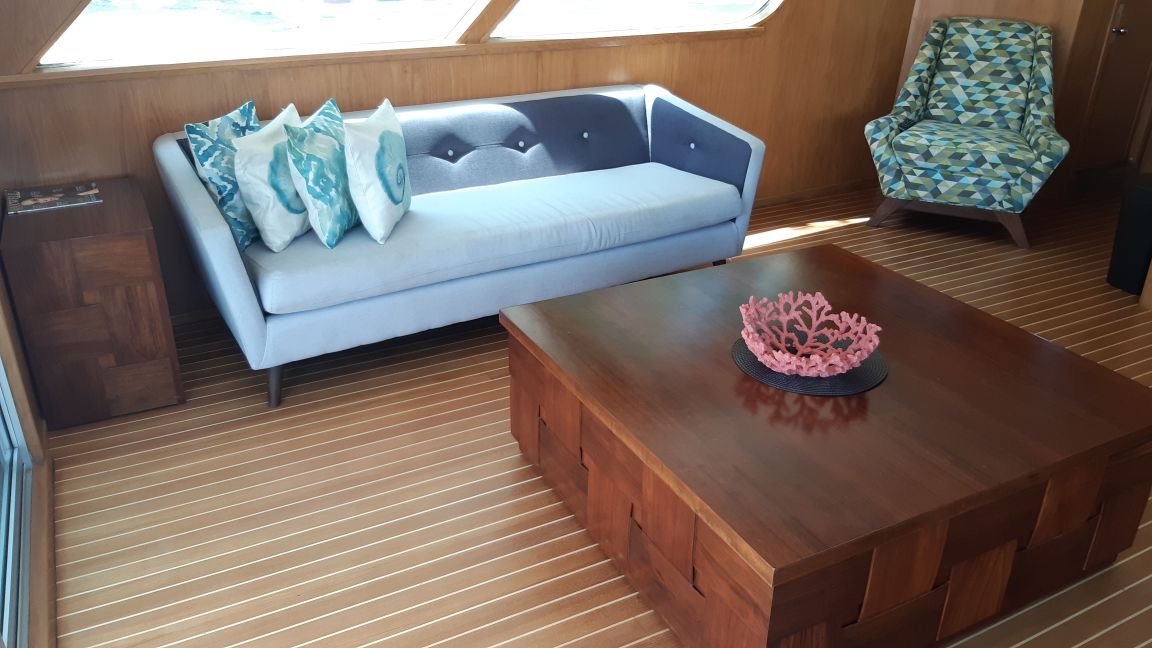 burger 80 footer yacht rentals Riviera Maya