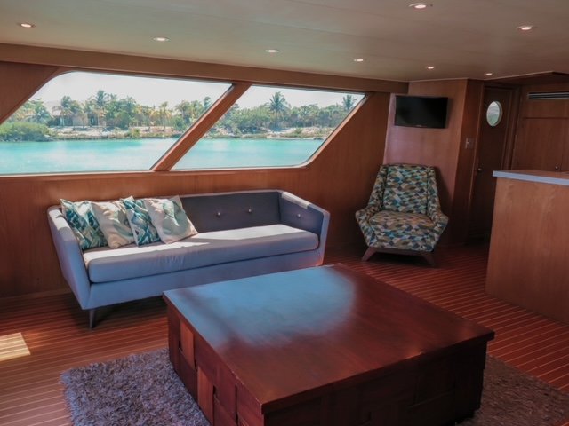 yacht rentals - burger 80