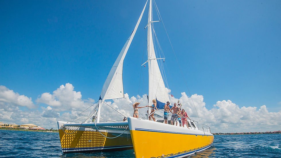 Riviera Maya yacht charters - CARIBE 65 exterior