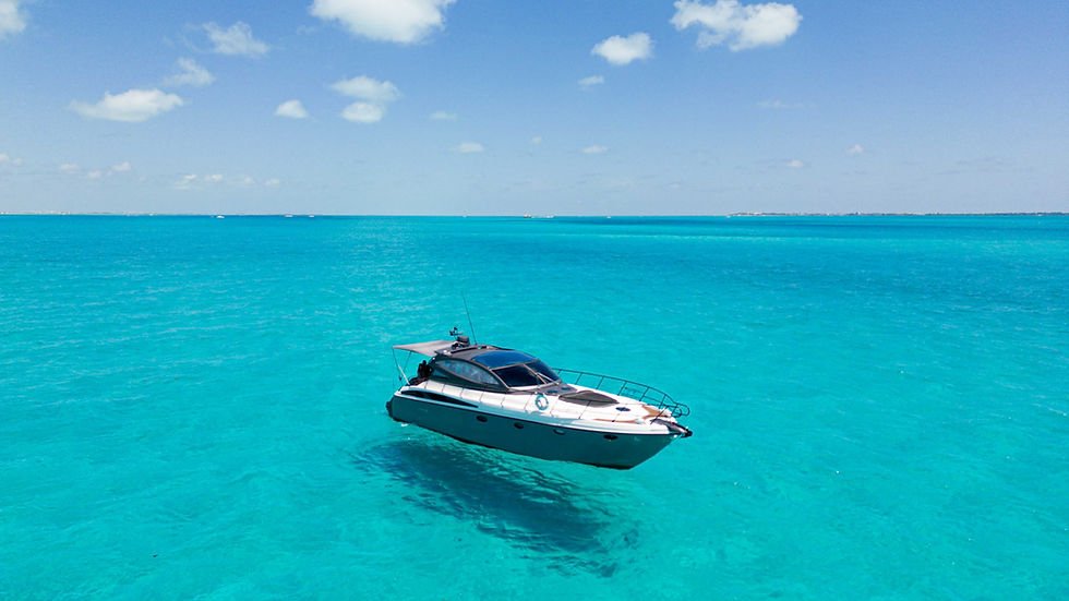 Riviera Maya yacht rentals - CRANCHI 50 air view