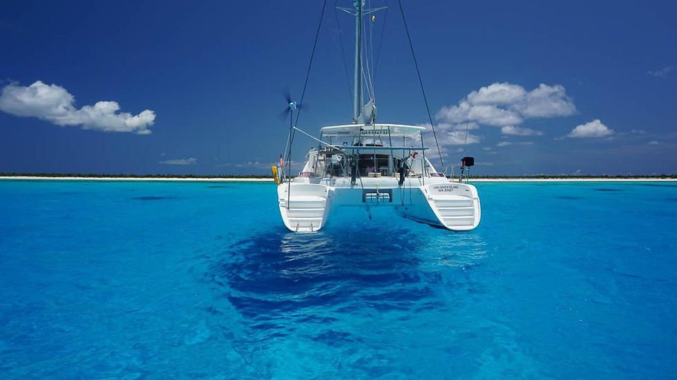 LAGOON 38' lagon 38 Riviera Maya yacht rentals