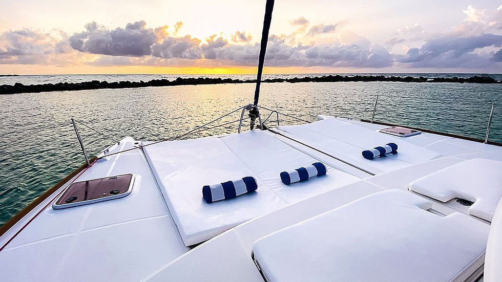 LAGOON 38' lagon 38 front