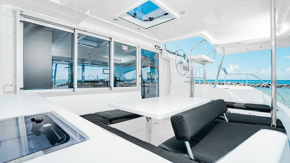 LEOPARD 40 interior