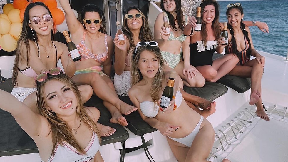 Riviera Maya yacht rentals - LEOPARD 44 puerto aventuras party