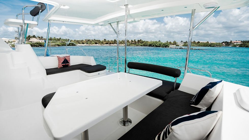 Riviera Maya yacht rentals - LEOPARD 44 puerto aventuras