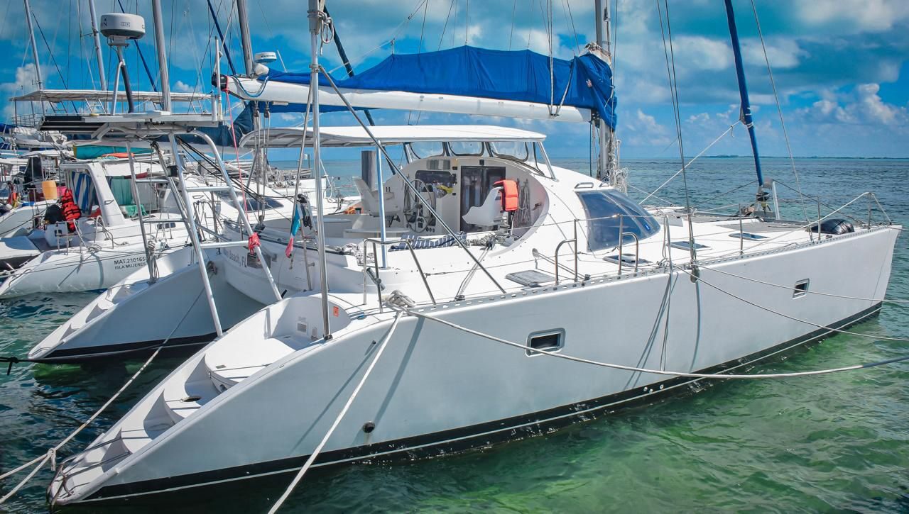 Catamaran privado Miami Beach a Isla Mujeres con Ice Bar