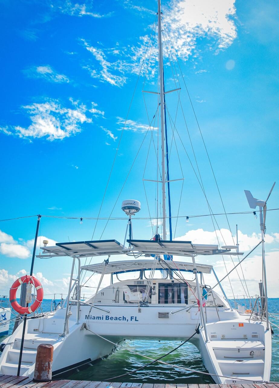View from the stern on the way to Isla Mujeres
