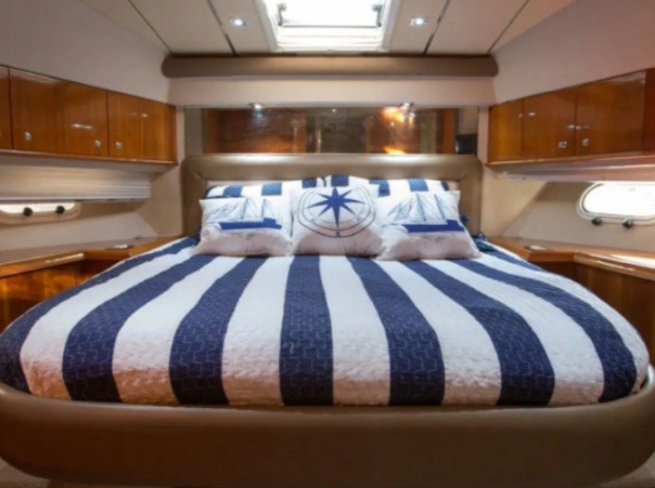 NEPTUNUS 60 Riviera Maya yacht rentals - neptuno 60 cabin