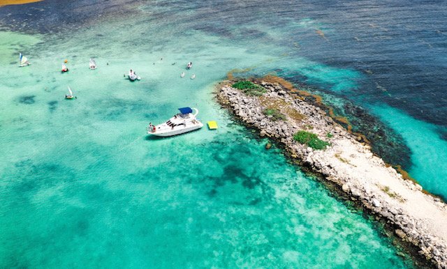 sea ray 42 Riviera Maya yacht rentals