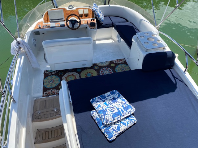 Flybridge of the Sealine 45