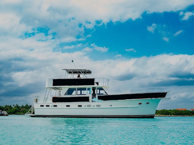 Yacht Rentals Riviera Maya boat for groups